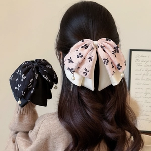 Fermaglio per Capelli Coreano con Fiocco Floreale e Pendente di Perla Artificial Elegante Nastro in Tessuto Chiffon per Donna Accessori Quotidiani