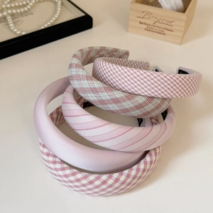 Five-piece set of sweet pink sponge headbands with gingham and satin textures