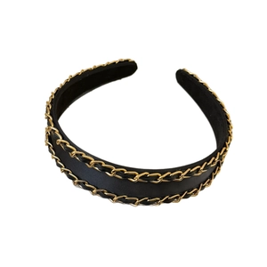Elegant black fabric headband with double golden chain detail in minimalist Korean style