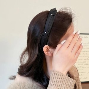 French style pleated sponge headband in black silk fabric with small white crystals