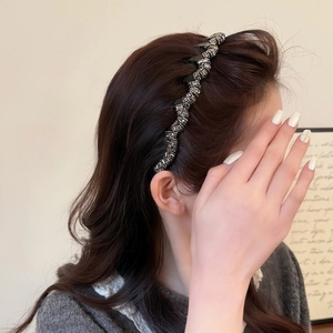Serre-tête Élégant Enveloppé de Strass Chic Punk Bandeau à Pointes pour Femmes Accessoires Cheveux Fête