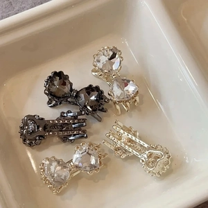 Pince à Cheveux Bec de Canard Nœud en Strass Délicat Petit Clip Latéral Cœur en Cristal Accessoires Cheveux Femmes