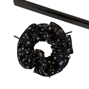 Elastico per capelli in chiffon nero con fiori per acconciature eleganti e dolci