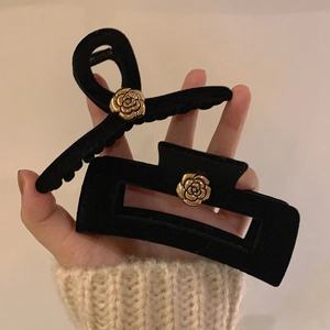 Vintage French Style Black Velvet Camellia Hair Claw Clip Large Metal Flower Shark Clip Elegant Hair Styling For Women
