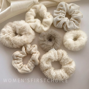 Damen Plüsch Haargummis Weich Kunstfell Haarbänder Groß Elastisch Pferdeschwanz Halter Herbst Winter Täglich Haarschmuck