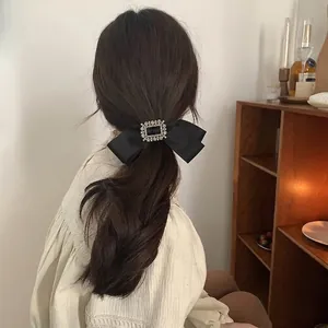 Pince à Cheveux Grand Nœud en Satin Noir Rétro Français Épingle à Cheveux Élégante avec Boucle en Strass pour Femme