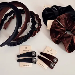 Vintage Velvet Headband Braided Teeth Hairband Scrunchie Hair Clip Rhinestone Elegant Non-slip Hair Accessories For Women