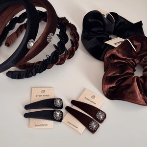 Elegant velvet padded headband and scrunchie set with rhinestones in black and brown