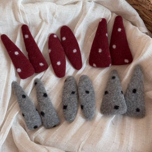Lot de 12 barrettes à cheveux en feutre de laine faites main à pois rouges et gris