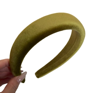 Elegant olive green velvet padded headband with retro sponge design for hair styling