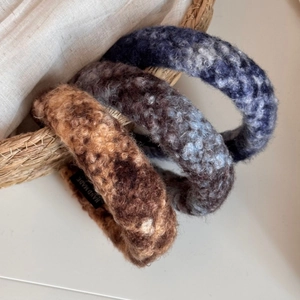 Winter-Plüsch-Stirnband-Set mit Leopardenmuster und handgemachtem Etikett