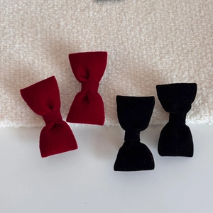 Set di fermagli per capelli con fiocco in velluto francese rosso e nero per acconciatura laterale