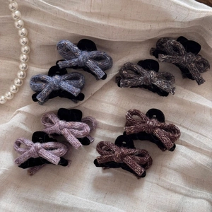 Set of 8 knitted bow hair clips in grey, pink, and brown for elegant autumn styling