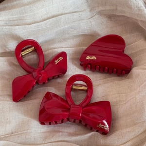 Elegant red bow and heart hair claw clip set with gold lettering for women