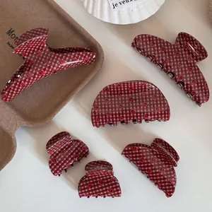 Sweet Strawberry Plaid Hair Claw Clips For Women Red White Plaid Pattern Plastic Hair Clips Korean Pastoral Style Hair Accessories