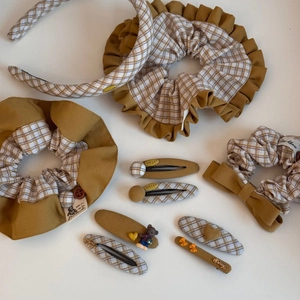 Korean style yellow plaid hair accessory set including headband, scrunchies and cute clips