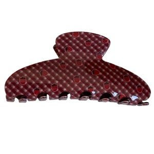 Cute strawberry checkered hair claw clip for women's hairstyle in retro cottagecore style