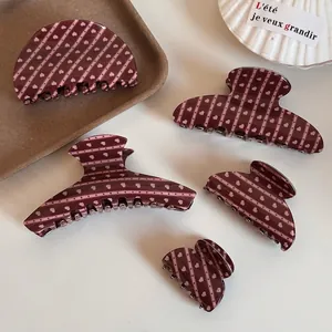 Pince à Cheveux Femme Élégante en Plastique Marron Mocha Motif Cœur et Rayures Grande Pince Vintage Style Français Accessoire
