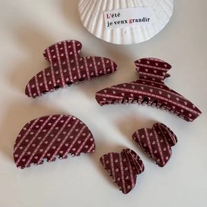 Lot de 5 pinces à cheveux bordeaux avec rayures roses et motifs de petits cœurs