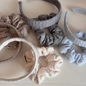 Knitted twist texture headband and scrunchie set in elegant Morandi color tones