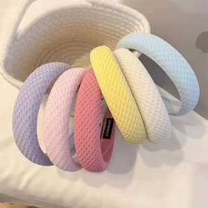 Bandeau à Large Bords en Tissu pour Femmes Couleur Bonbon Uni Haute Couronne Puffy Anneau de Cheveux Doux Accessoires de Cheveux Quotidiens