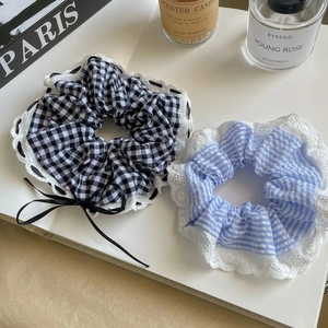Lot de chouchous style ballet en dentelle avec rayures bleues et motifs vichy noir et blanc