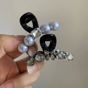 Ensemble de mini pinces à cheveux élégantes avec perles et strass pour coiffures de femmes