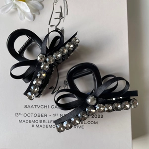 Elegant Bow Hair Claw Clip With Rhinestone Satin Ribbon Hair Accessories For Women Vintage Hepburn Style Shark Clip