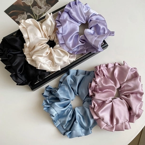 Grands Chouchous en Satin Plissés Élégants Élastiques à Cheveux en Soie Bandeaux pour Femmes Queue de Cheval Quotidienne