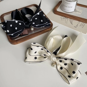 Pince Banane Nœud en Satin à Pois Vintage pour Femmes Coiffe à Grand Nœud Élégante Style Français avec Fausse Künstliche Perle