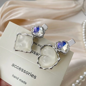 Elegant heart and square crystal hair clip set with cream inlay and silver base
