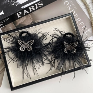 Pince à Cheveux Plumes Noires Avec Nœud Papillon Strass Elégante Pince Requin pour Femmes Accessoires Cheveux de Luxe