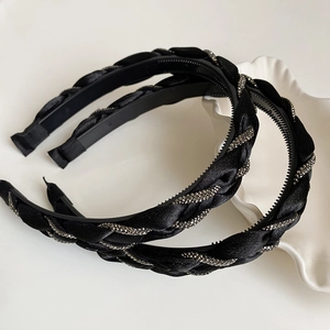 Korean Style Braided Rhinestone Headband For Women Black Satin Twist Hair Hoop With Non-slip Teeth Elegant Hair Accessories