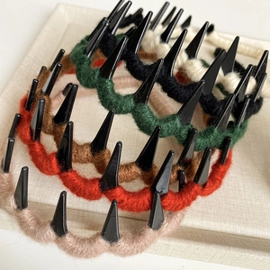 Knitted wavy non-slip headbands with teeth in various colors for women