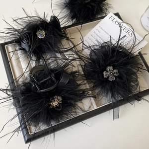 Vintage Black Feather Hair Claw Clip With Satin Rose Clover Rhinestone Retro Elegant Shark Clip For Women Banquet Hair Accessories