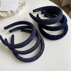 Serre-tête rembourré bleu marine scintillant avec paillettes et étiquette faite main