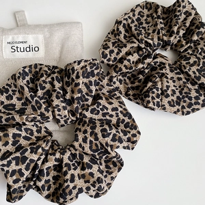Vintage Leopard Print Fabric Scrunchie Fashion Large Hair Tie Elastic Hair Band Stylish Hair Accessories For Women Girls