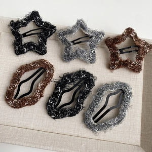 Maillard style plush hair clip set with stars and ovals in black gray brown shades