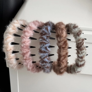 Plush wavy headbands set with inner teeth for high cranial top hairstyle accessories