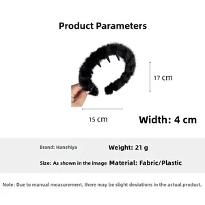 Détail du serre-tête en peluche noire de 17x15cm avec dents de préhension et tissu doux