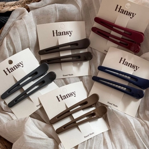 Cinq paires de barrettes minimalistes mates et brillantes en plusieurs couleurs