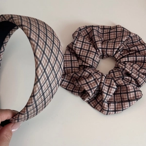 Details von Vintage Karomuster Haargummi und Stirnband Set mit Premium Stofftextur