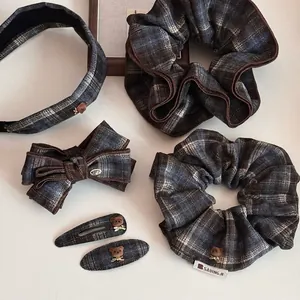 Pince à Cheveux Rétro à Carreaux Ours Noeud Papillon Tissu Clip BB Clip Banane Scrunchie Bandeau Accessoires Cheveux Femmes