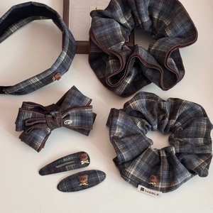 Ensemble d'accessoires de coiffure vintage à carreaux avec serre-tête et pinces ours