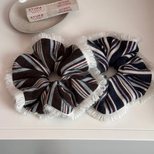 Large Striped Knit Scrunchies Lace Fur Edge Korean Style Elastic Hair Ties Vintage Hair Bands For Women Girls Styling