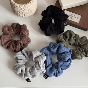 5-pack autumn winter ribbed knit scrunchies in neutral earth tones with woven labels