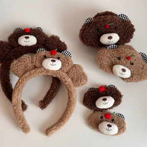 Mignonne Barrette en Peluche Ours Pince Crabe en Laine d'Agneau Serre-tête Décoration Cerise Accessoires Cheveux Femme