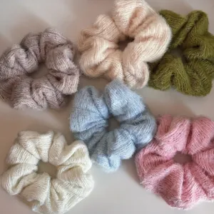 Scrunchies in Filato di Maglia Morbido Stile Coreano Soffici Elastici per Capelli Tinta Unita Donna Accessori per Capelli Autunno Inverno