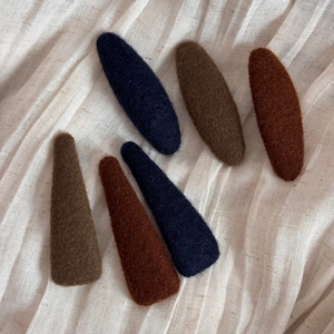 6-piece felt hair clip set in teardrop and oval shapes, classic warm autumn colors