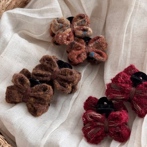 Winter wool knitted bow hair claws in brown, burgundy and tweed for high ponytail styles